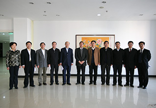 國家質(zhì)檢總局局長(zhǎng)王勇、副局長(zhǎng)支樹平、紀(jì)檢組長(zhǎng)王煒、總工程師張綱在&ldquo;全國質(zhì)量知識(shí)競(jìng)賽&rdquo;復(fù)賽現(xiàn)場(chǎng)親切接見中國質(zhì)量檢驗(yàn)協(xié)會(huì)秘書長(zhǎng)張軍、秘書長(zhǎng)助理張明